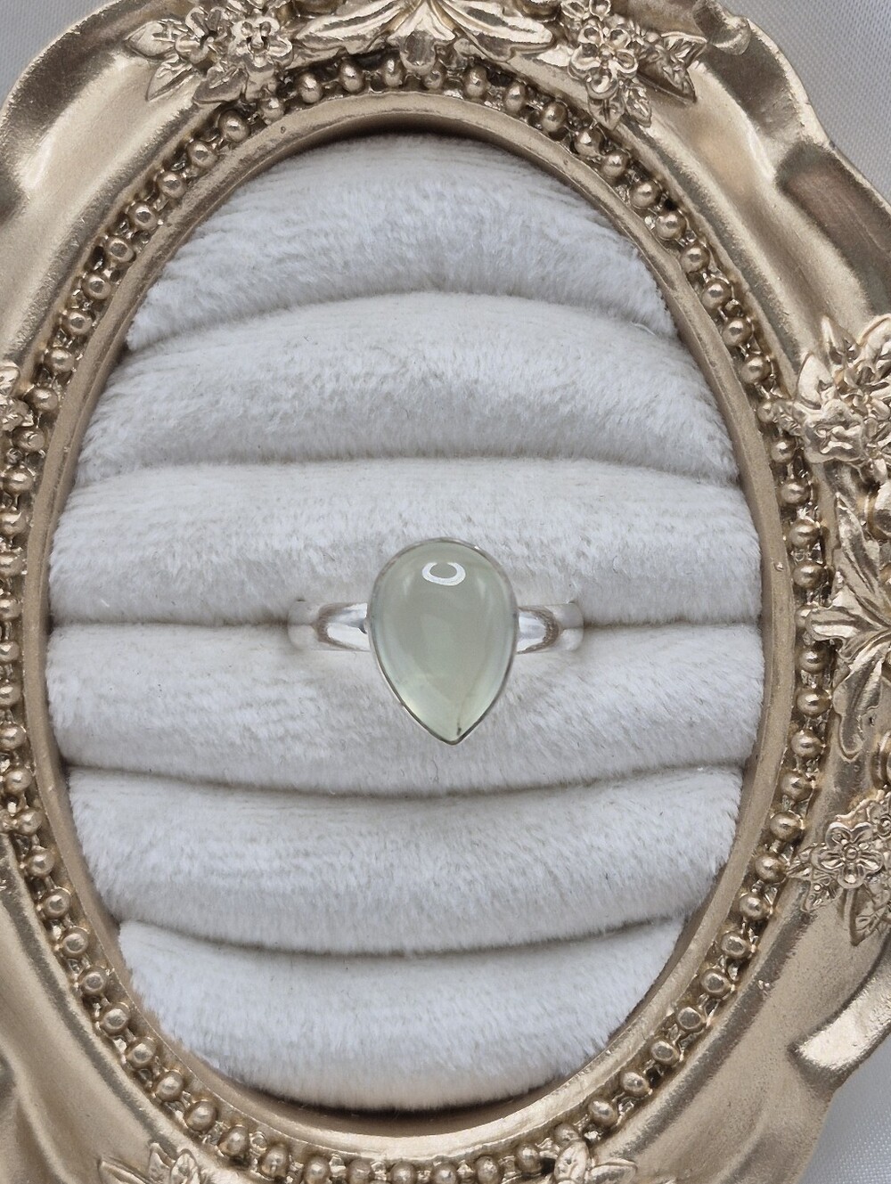 Sterling Silver Teardrop Pale Green Moonstone Ring. Size 10 Beautiful!